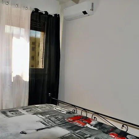 Nolo Black White & Coral-2